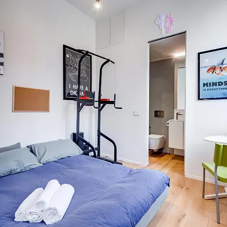 Modern Flat In Vatican-3